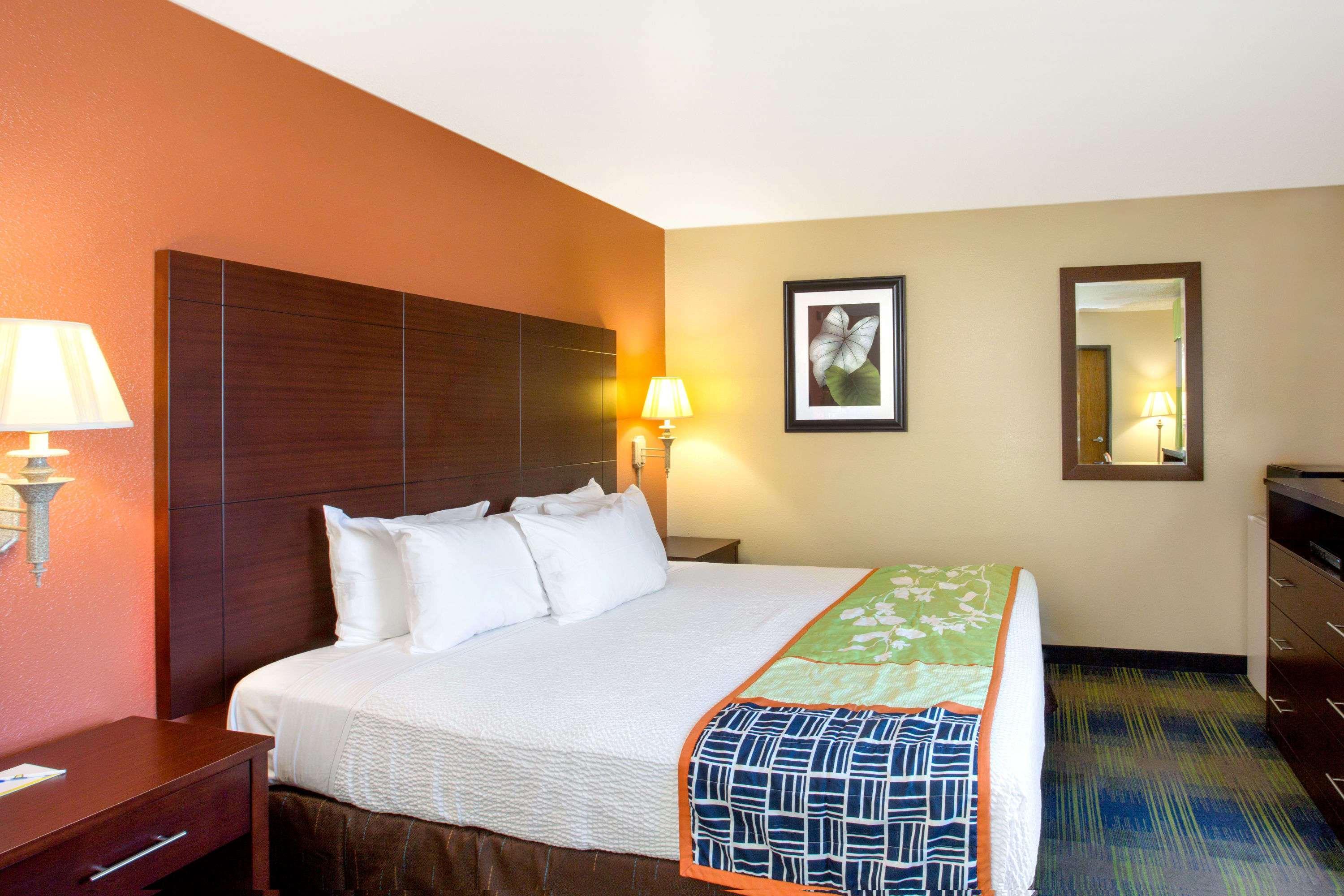 Days Inn By Wyndham Fremont Kültér fotó